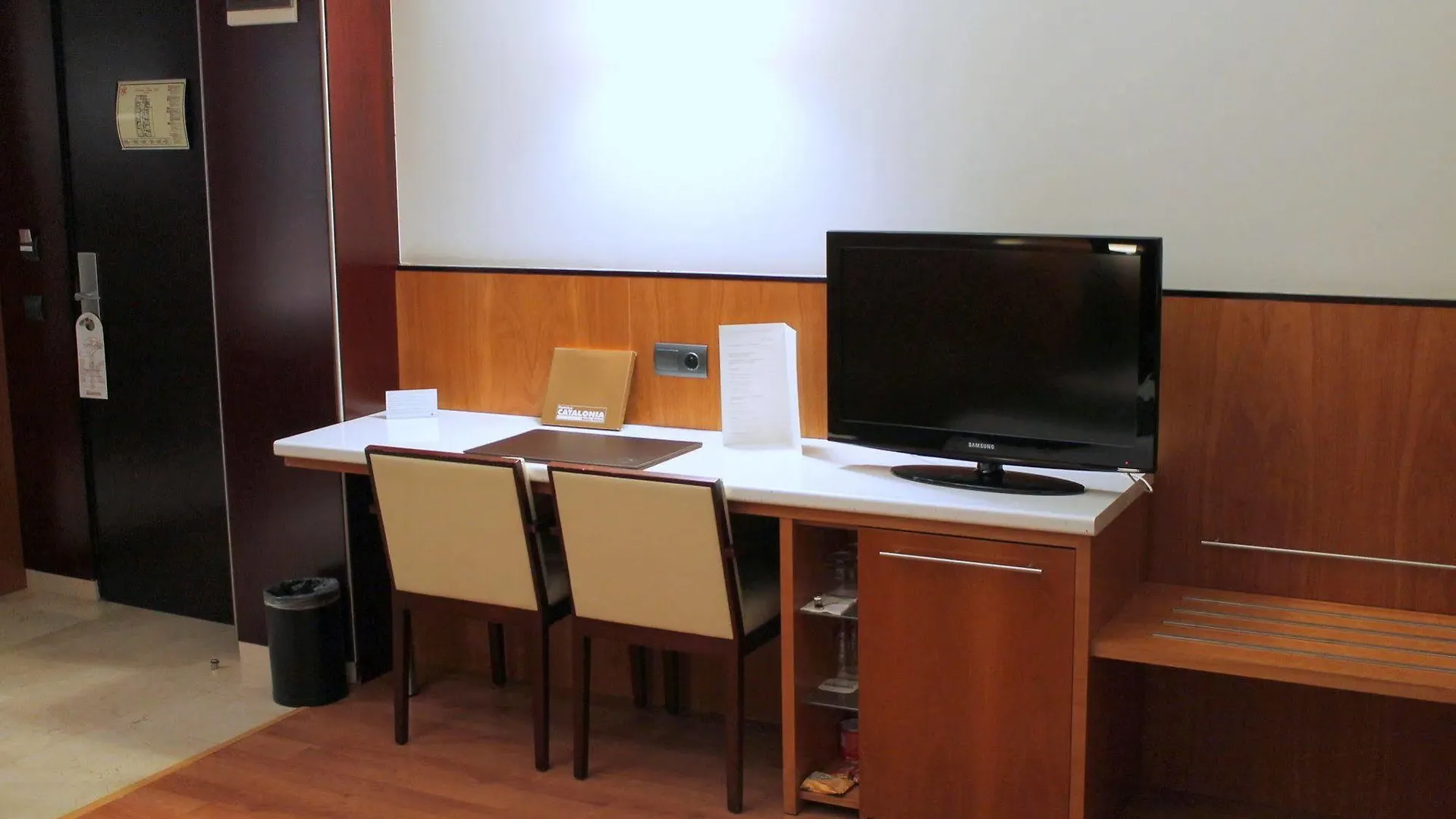 Catalonia Brussels Hotel Saint-Gilles 4*,  Belgien